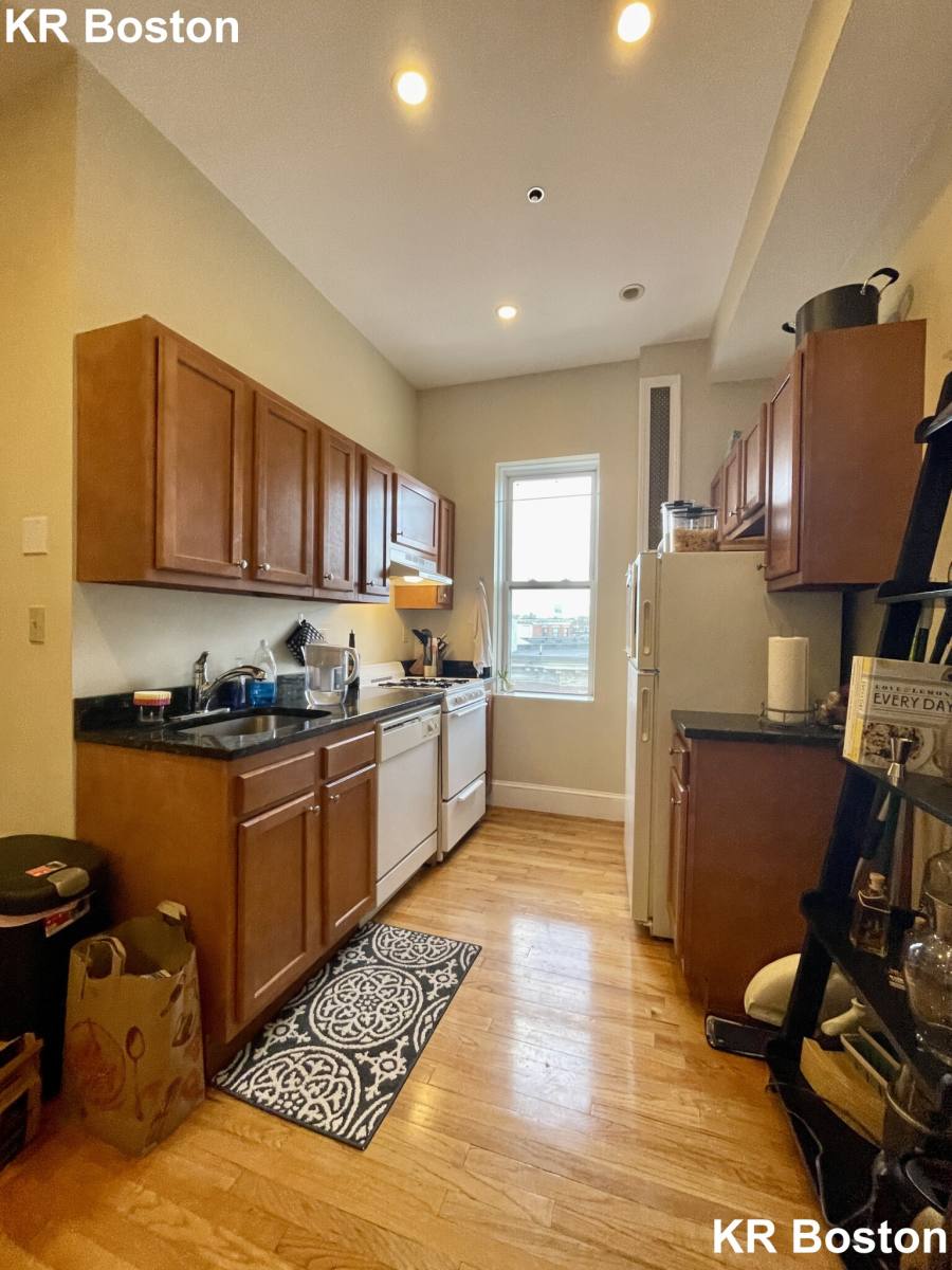 Apartment for rent at 1185 Commonwealth Ave #20, Allston, MA 02134