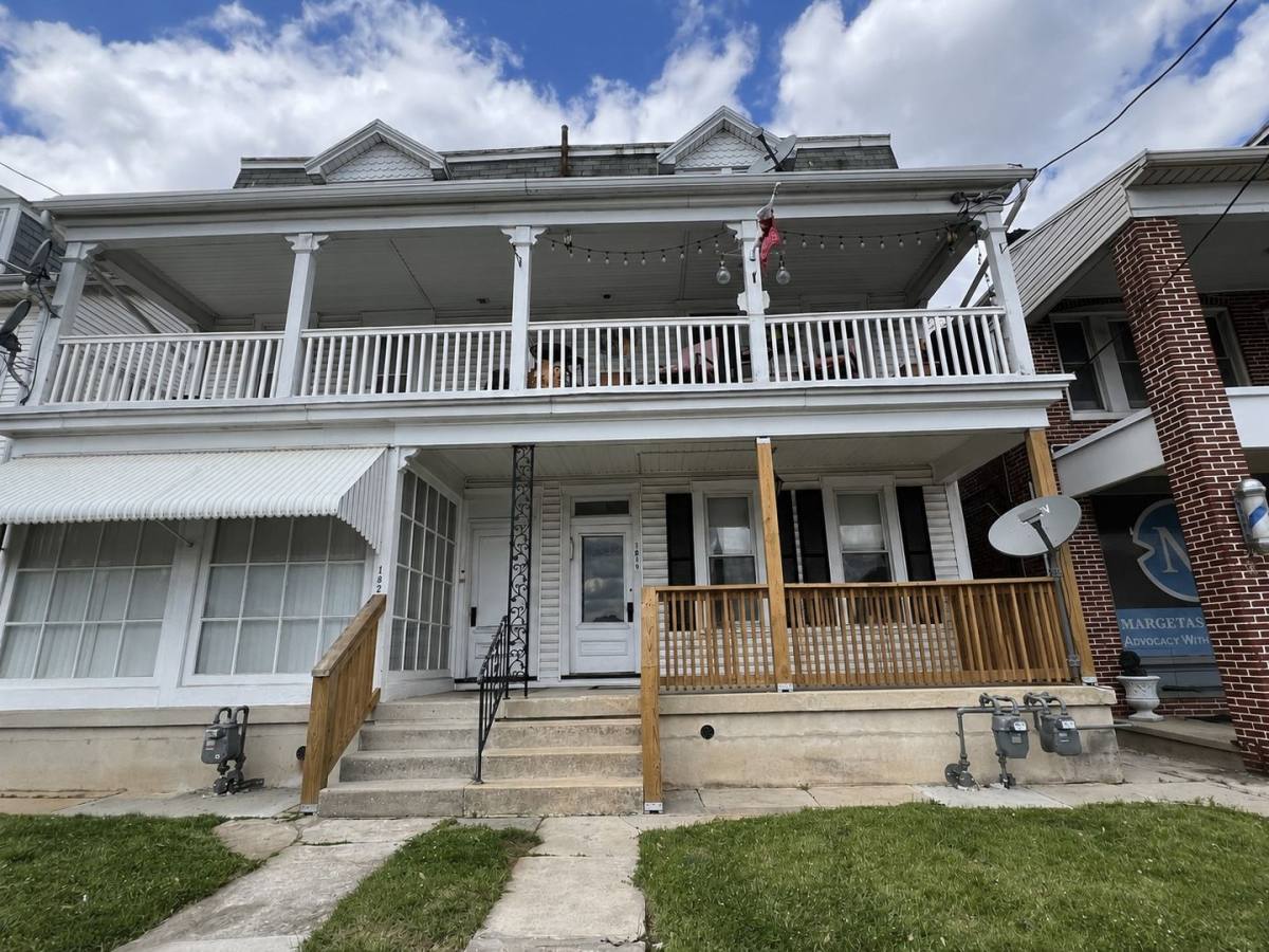 Apartment for rent at 1819 W Market St - 1st Floor, York, PA 17404