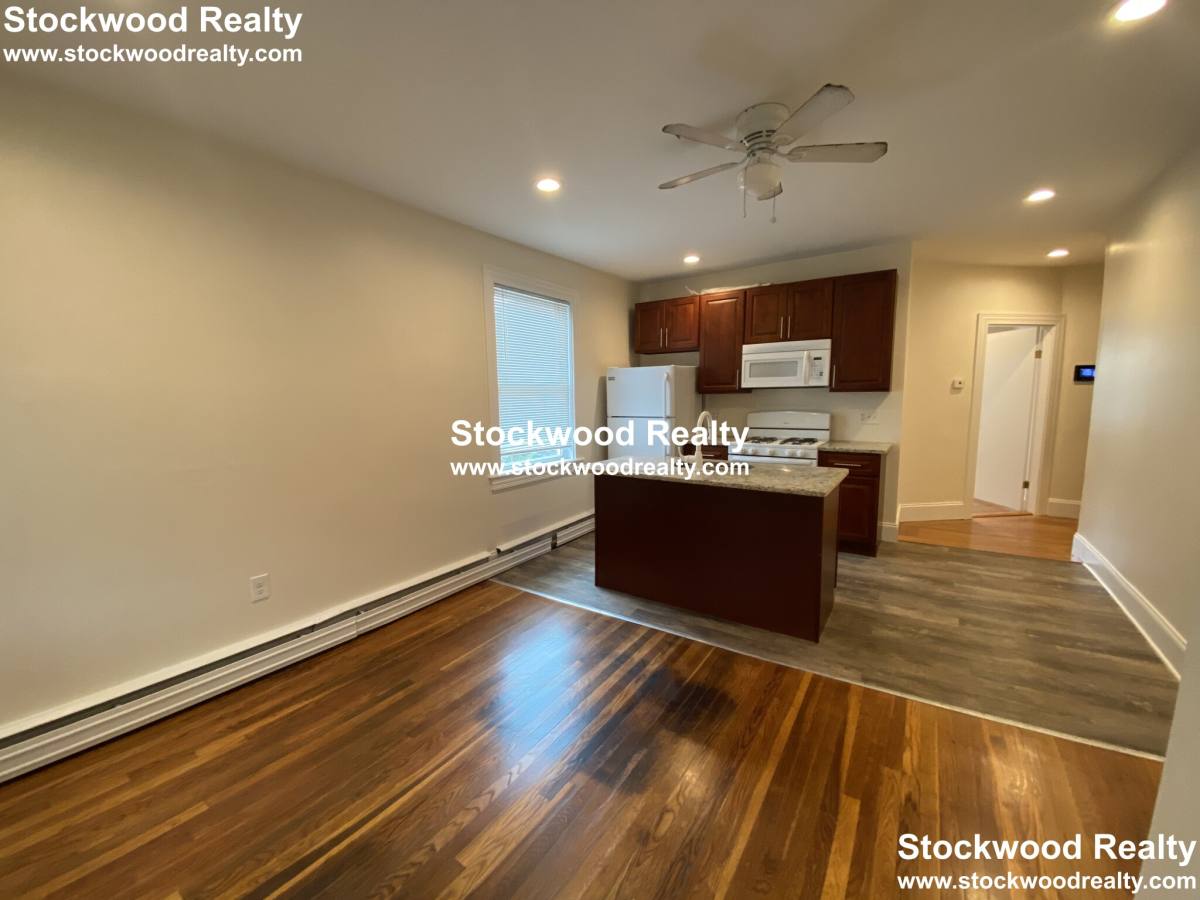 Apartment for rent at 90 Lyndhurst St #4, Dorchester Center, MA 02124