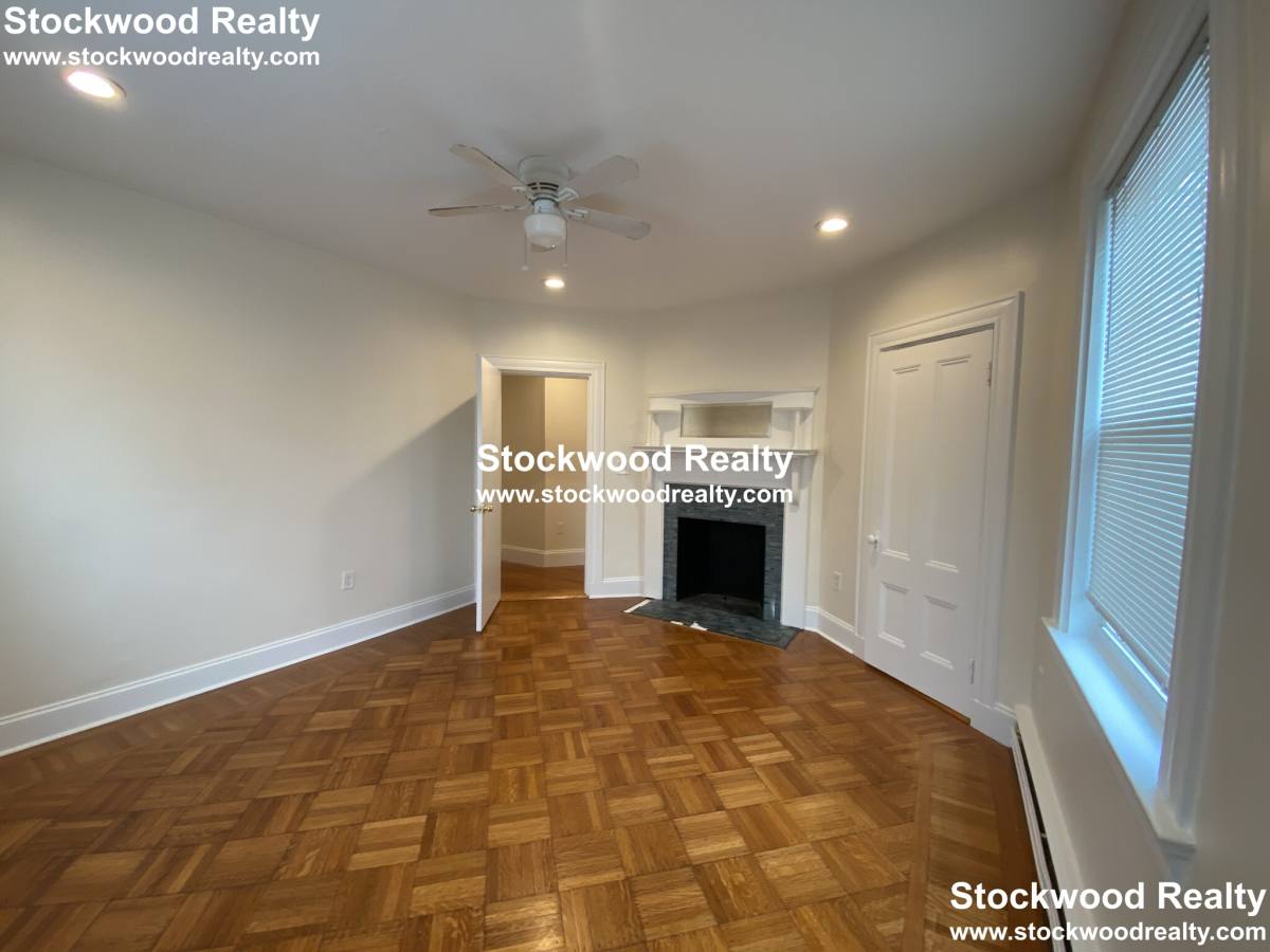 Apartment for rent at 90 Lyndhurst St #4, Dorchester Center, MA 02124