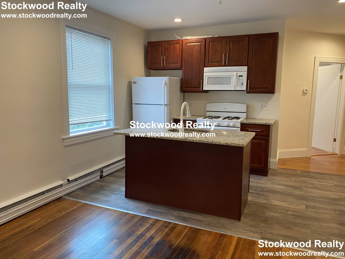 Apartment for rent at 90 Lyndhurst St #4, Dorchester Center, MA 02124