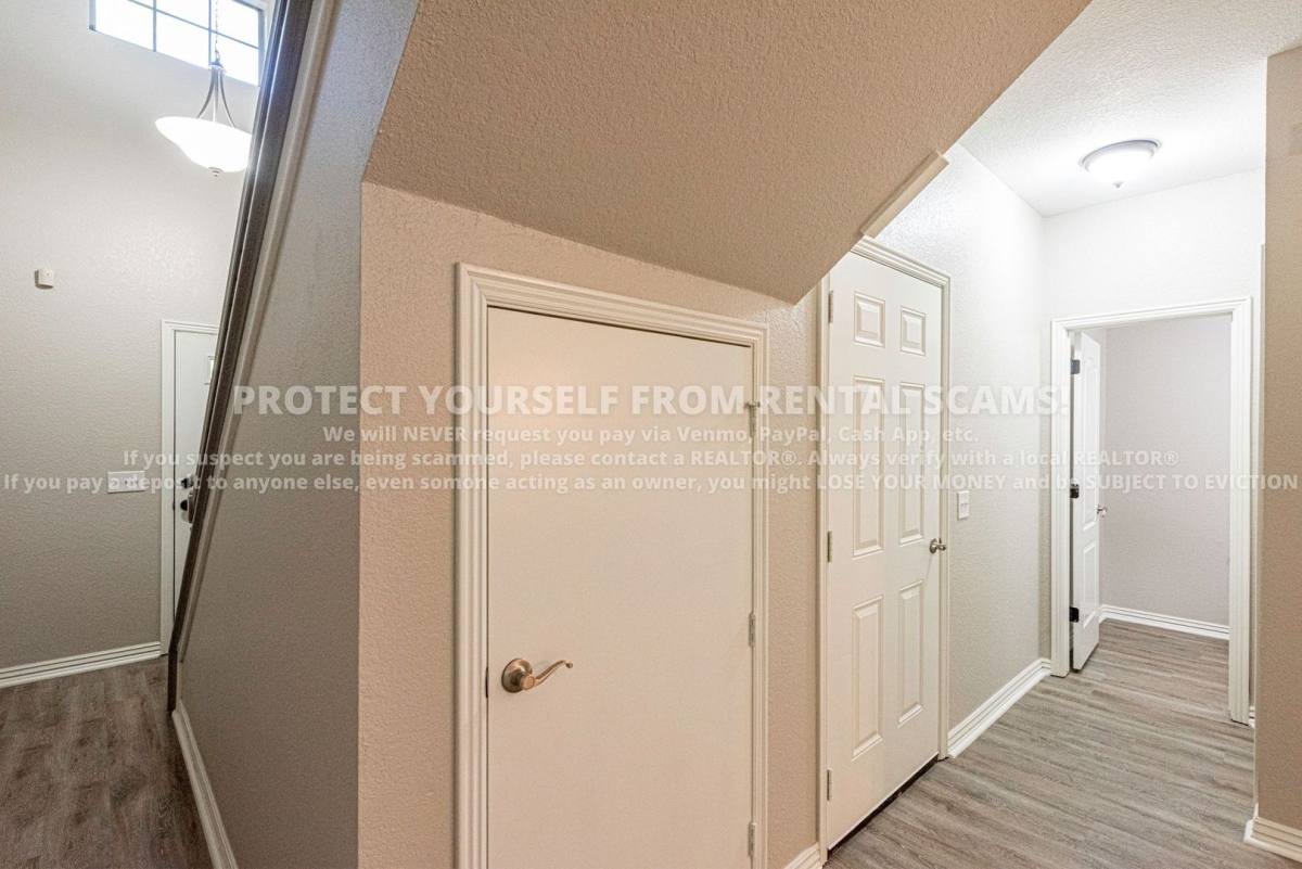 Condo for rent at 758 W Breeze Cove, Fayetteville, AR 72703