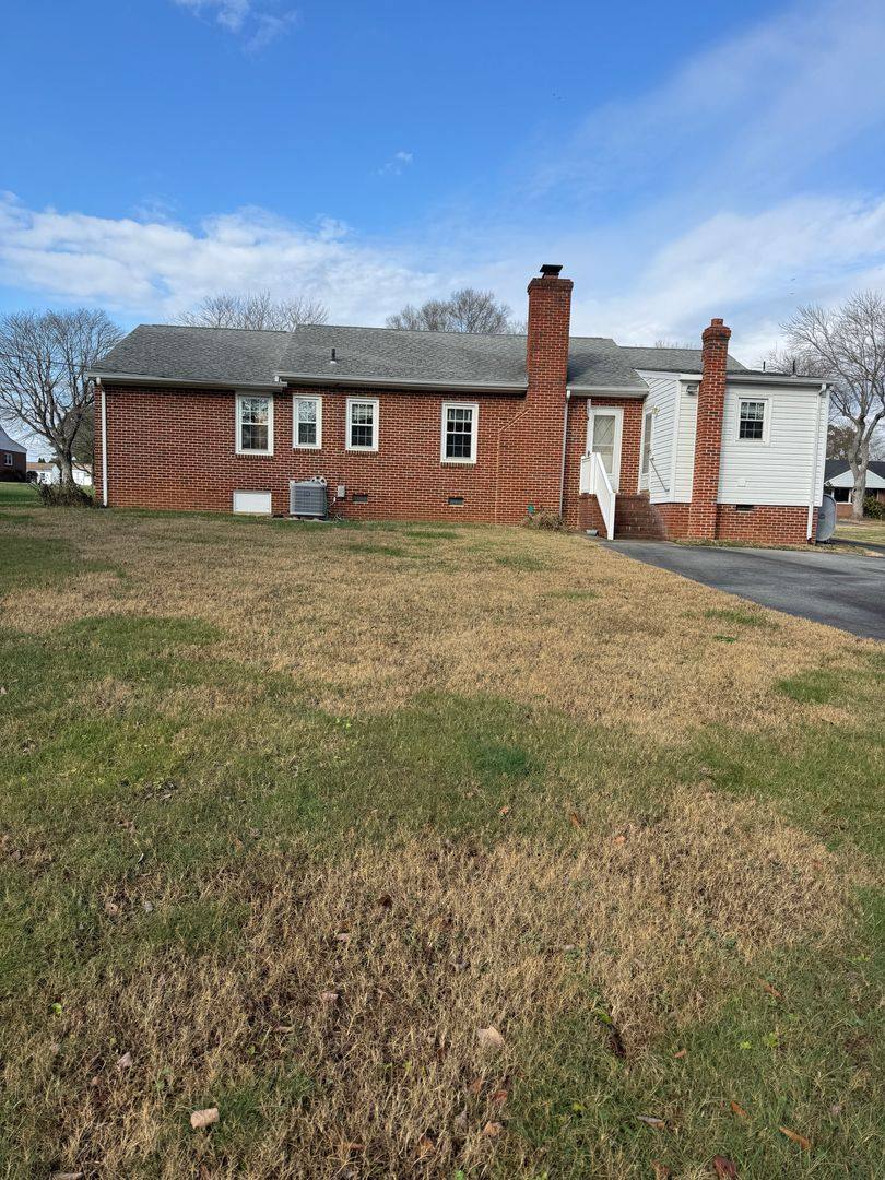 House for rent at 8265 Franklin Lane, Mechanicsville, VA 23111