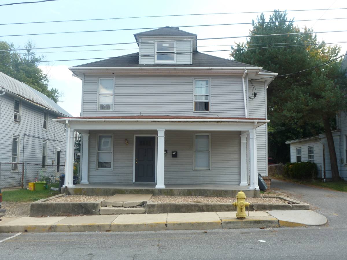 Apartment for rent at 336 E Fort St, Shippensburg, PA 17257