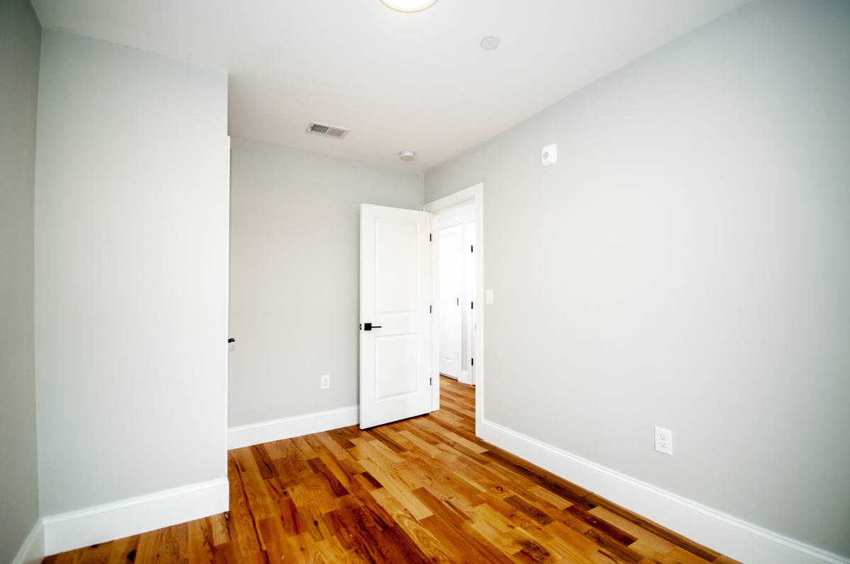 Apartment for rent at 137 Paris #3, East Boston, MA 02128