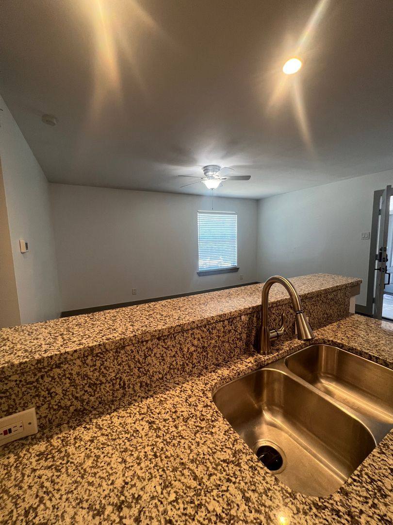 Apartment for rent at 4633 Fairmount St, Dallas, TX 75219