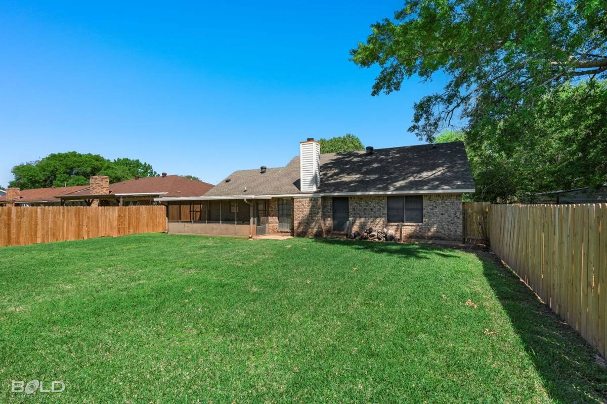 House for rent at 2542 Spruce Dr, Bossier City, LA 71111