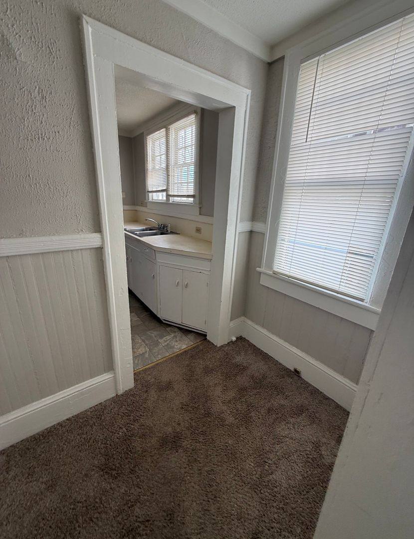 Apartment for rent at 1404 W Fourth St, Winston Salem, NC 27101