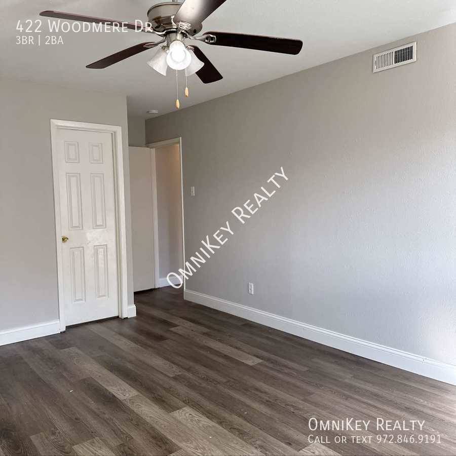 House for rent at 422 Woodmere Dr, Garland, TX 75043