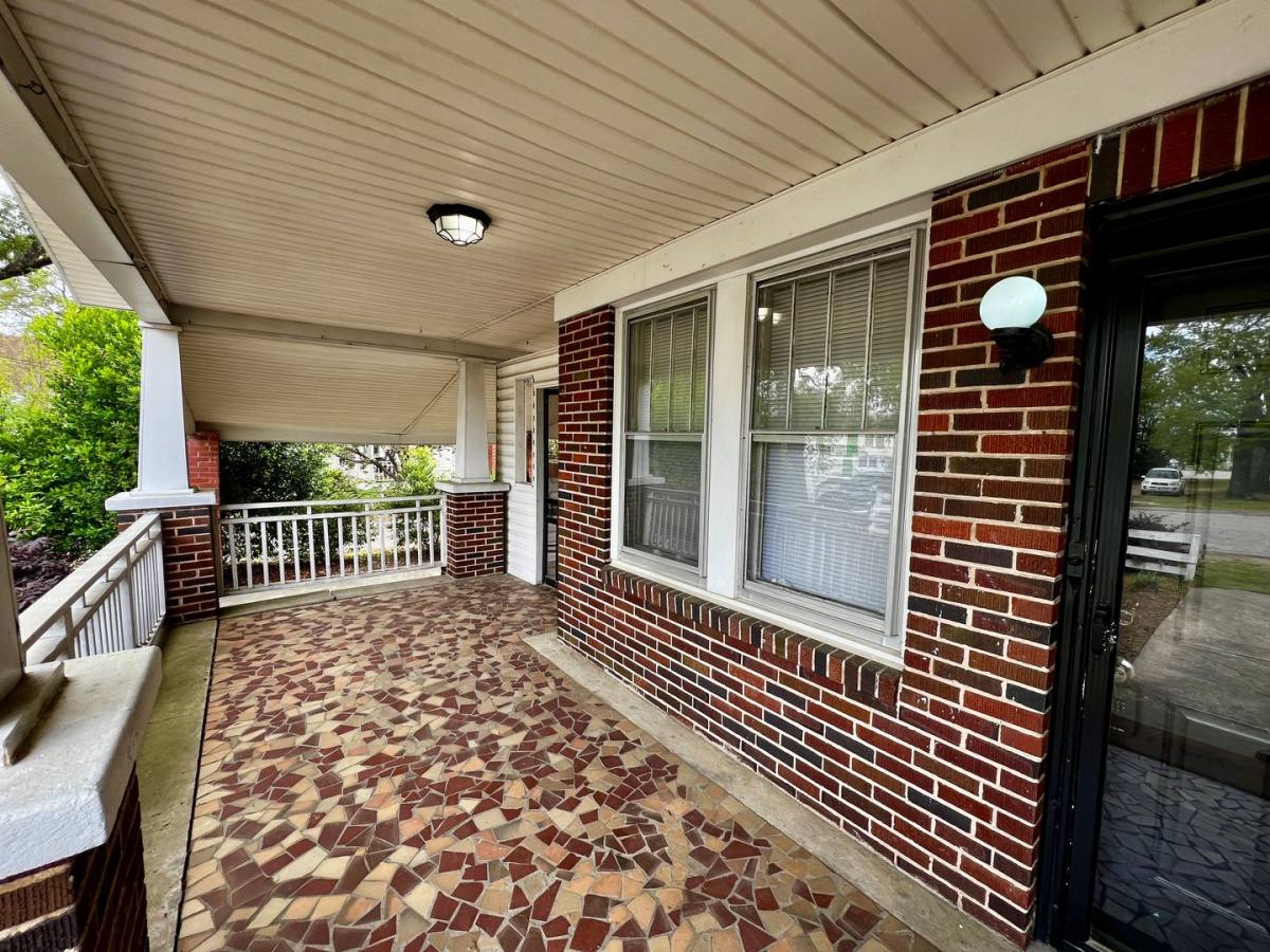 House for rent at 901 Center St, West Columbia, SC 29169