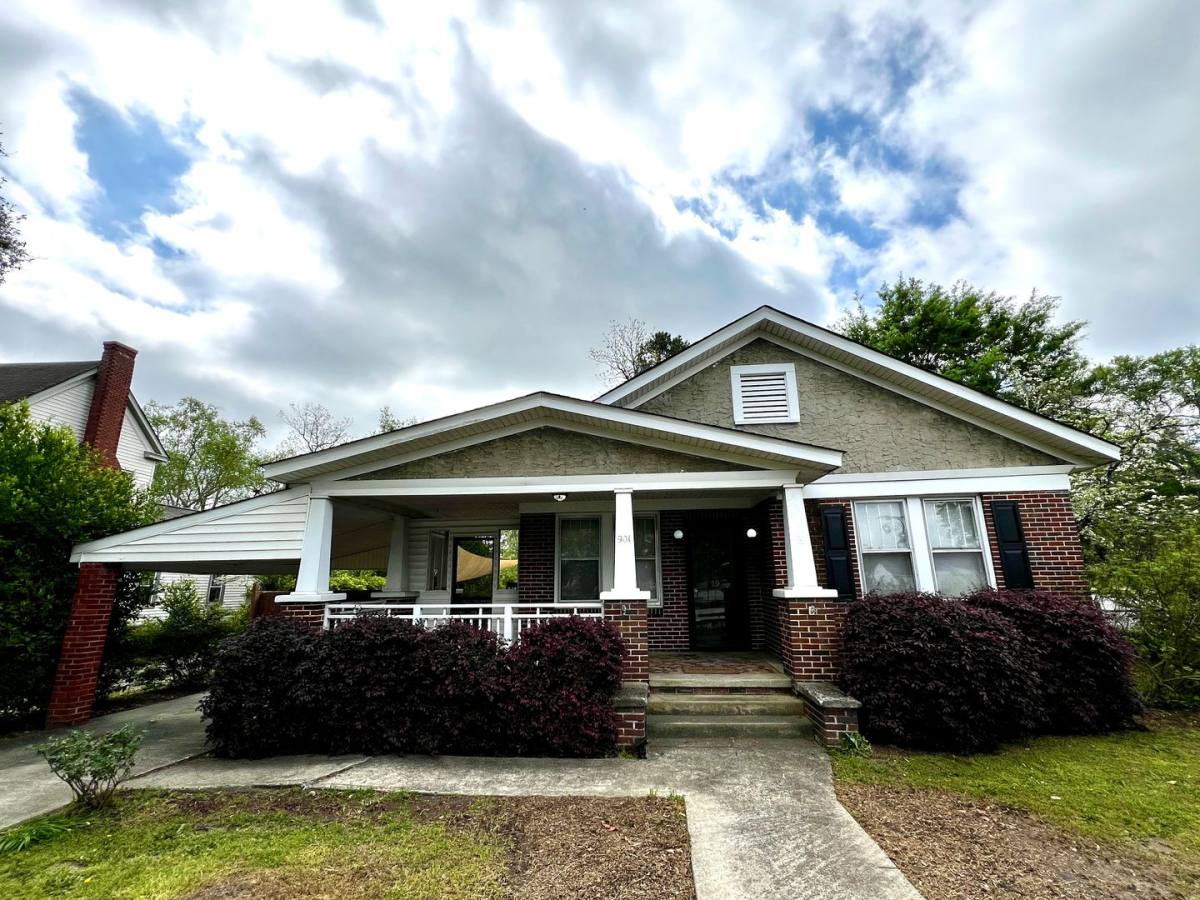 House for rent at 901 Center St, West Columbia, SC 29169