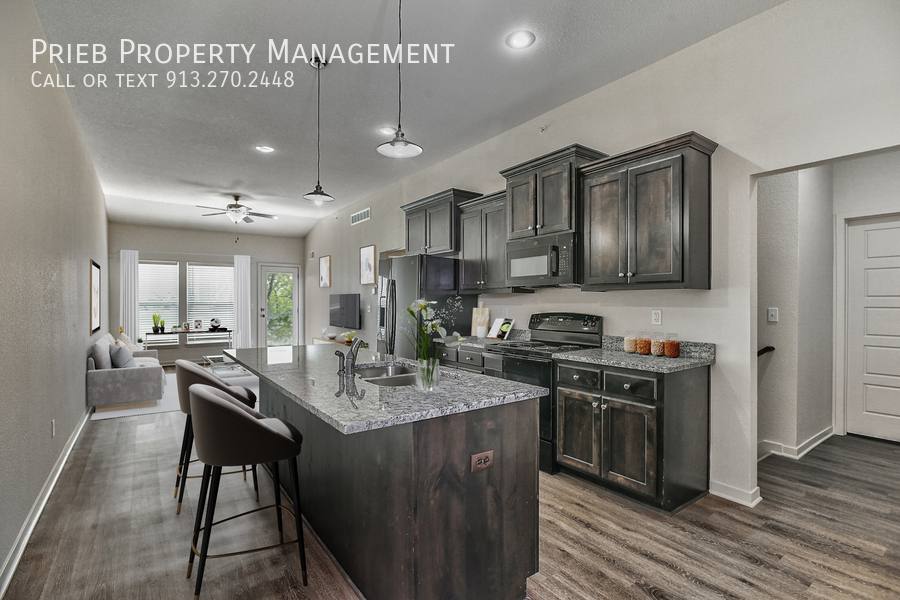 Townhouse for rent at 8845 Findley St - Interior #BUILDING 11, Lenexa, KS 66227