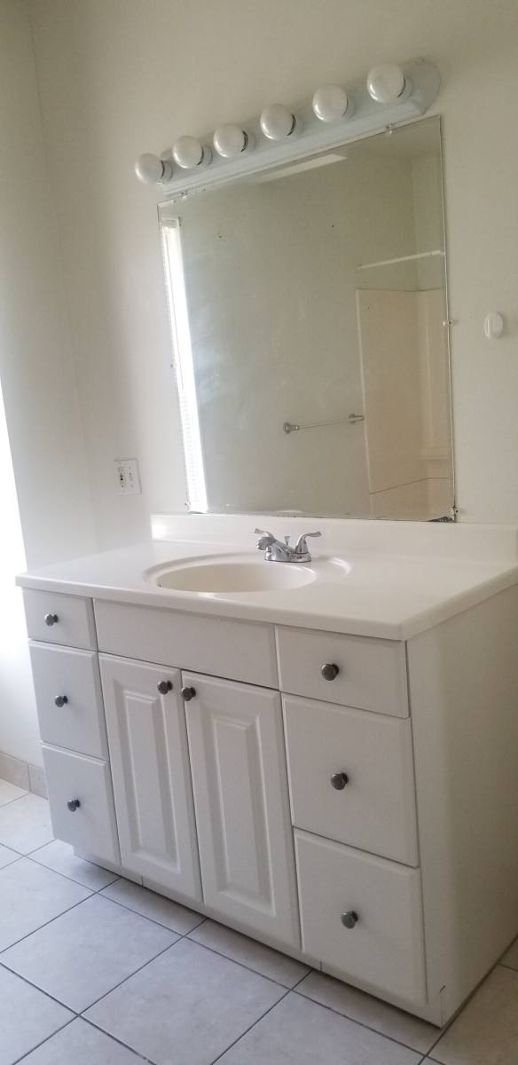 Apartment for rent at 211 White St #2R, Lowell, MA 01854