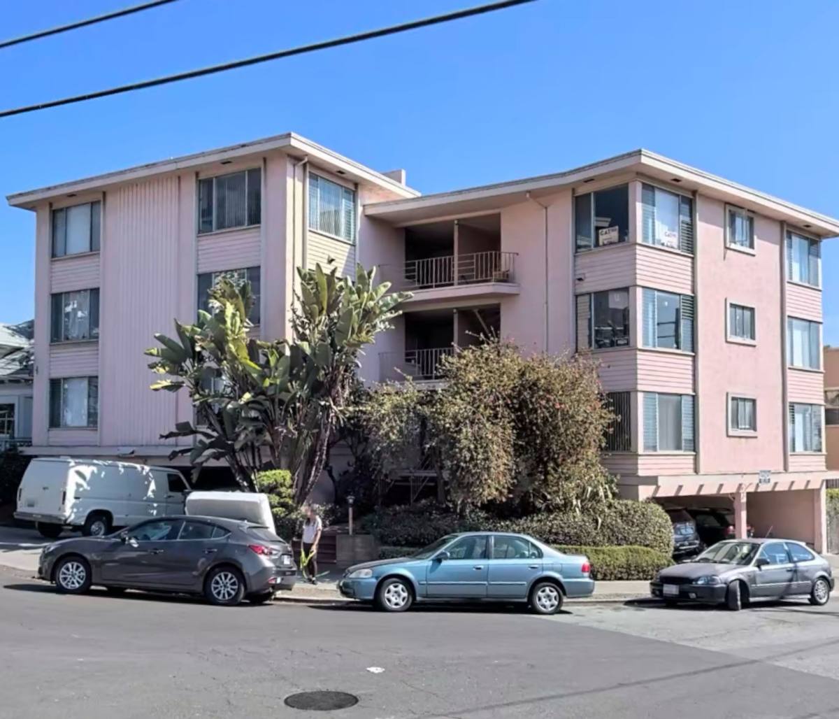 Apartment for rent at 252 Acton Place, Oakland, CA 94606