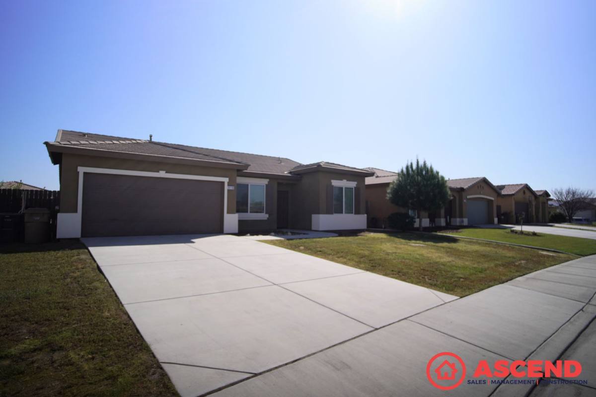 House for rent at 9118 Davedaly Court, Bakersfield, CA 93313