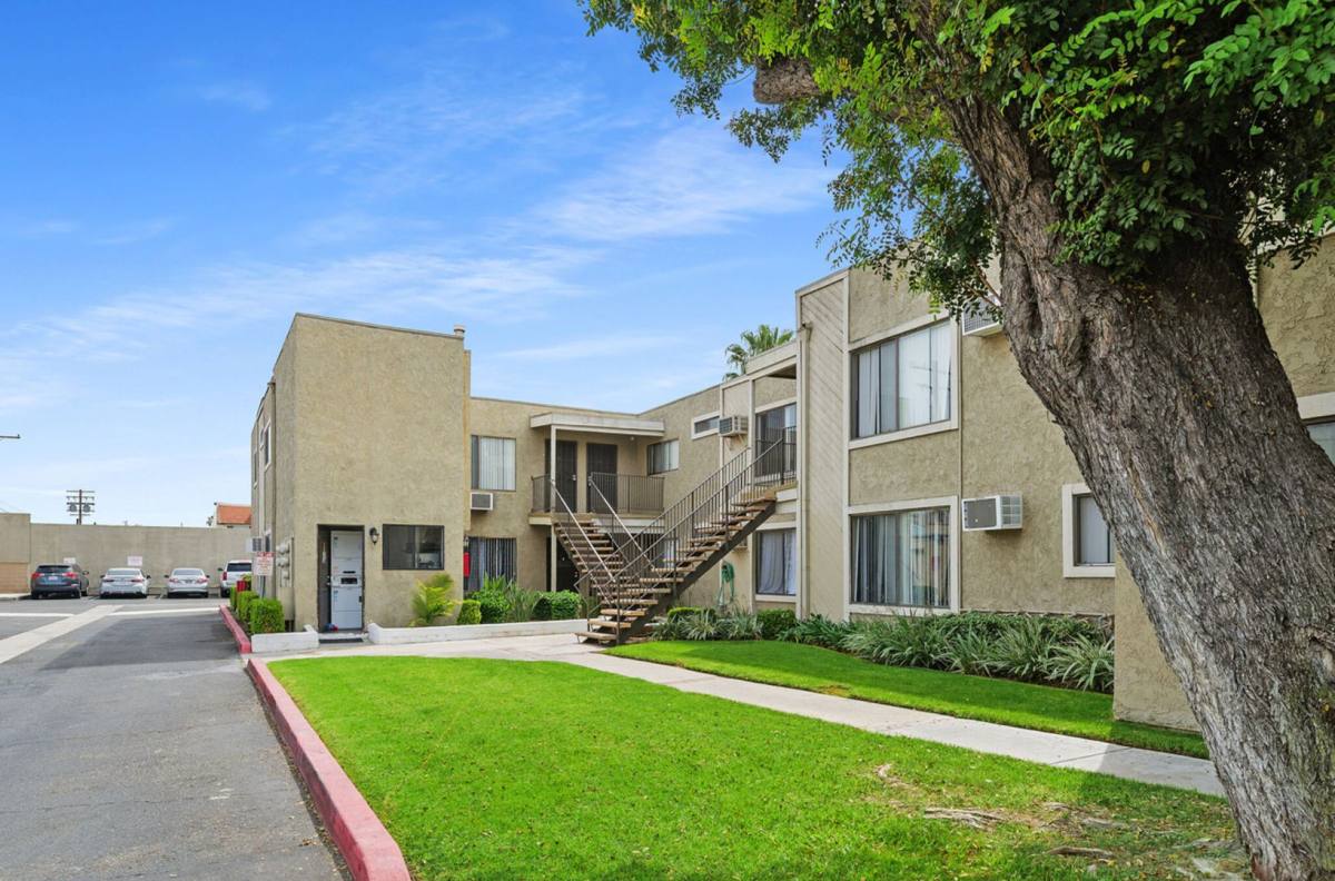 Apartment for rent at 1240 N State College Blvd, Anaheim, CA 92806