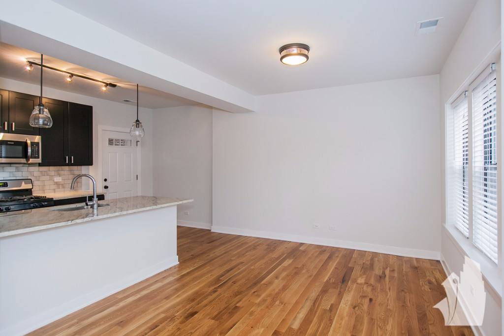 Apartment for rent at 2201 W Eastwood #W3, Chicago, IL 60625