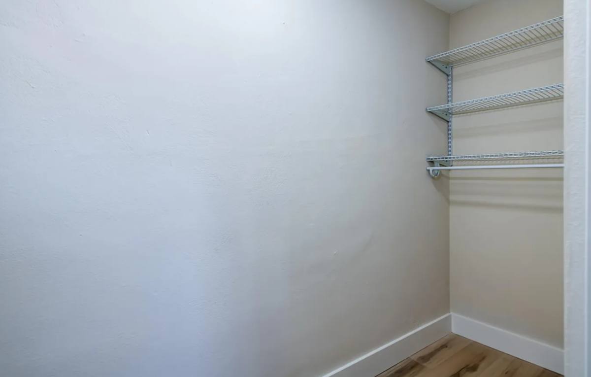 Apartment for rent at 3710 Greenwood, Saint Louis, MO 63143