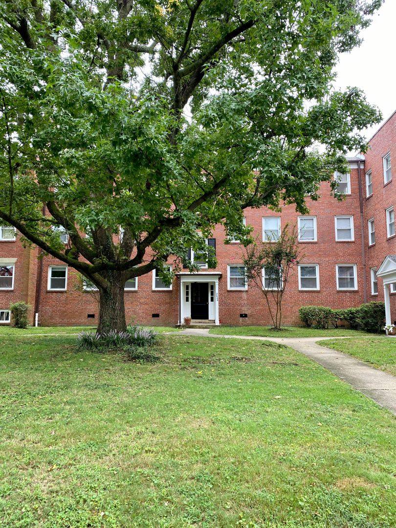 Apartment for rent at 2609 Park Ave, Richmond, VA 23220