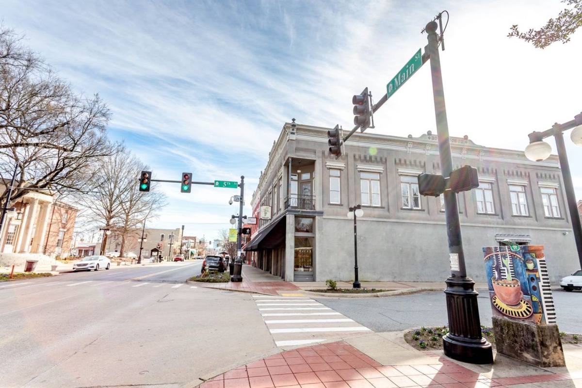 Apartment for rent at 427 Main St, North Little Rock, AR 72119