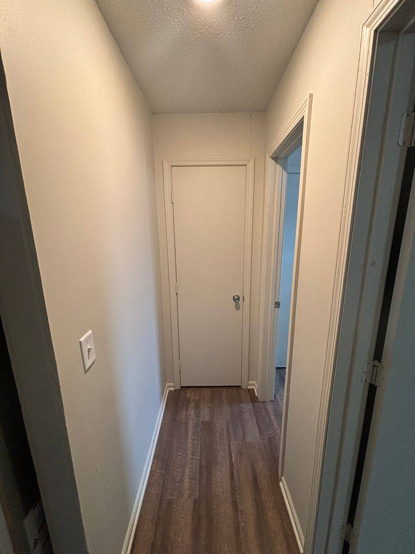 Apartment for rent at 1602 Brookside Dr, Saint Joseph, MO 64506