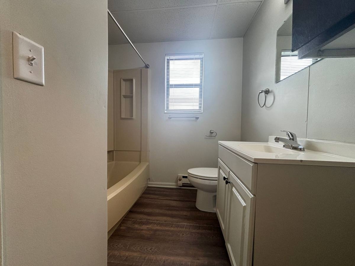 Apartment for rent at 1602 Brookside Dr, Saint Joseph, MO 64506
