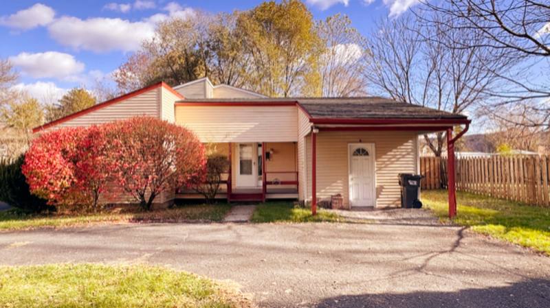 118 N 3rd St #REAR, Stroudsburg, PA 18360