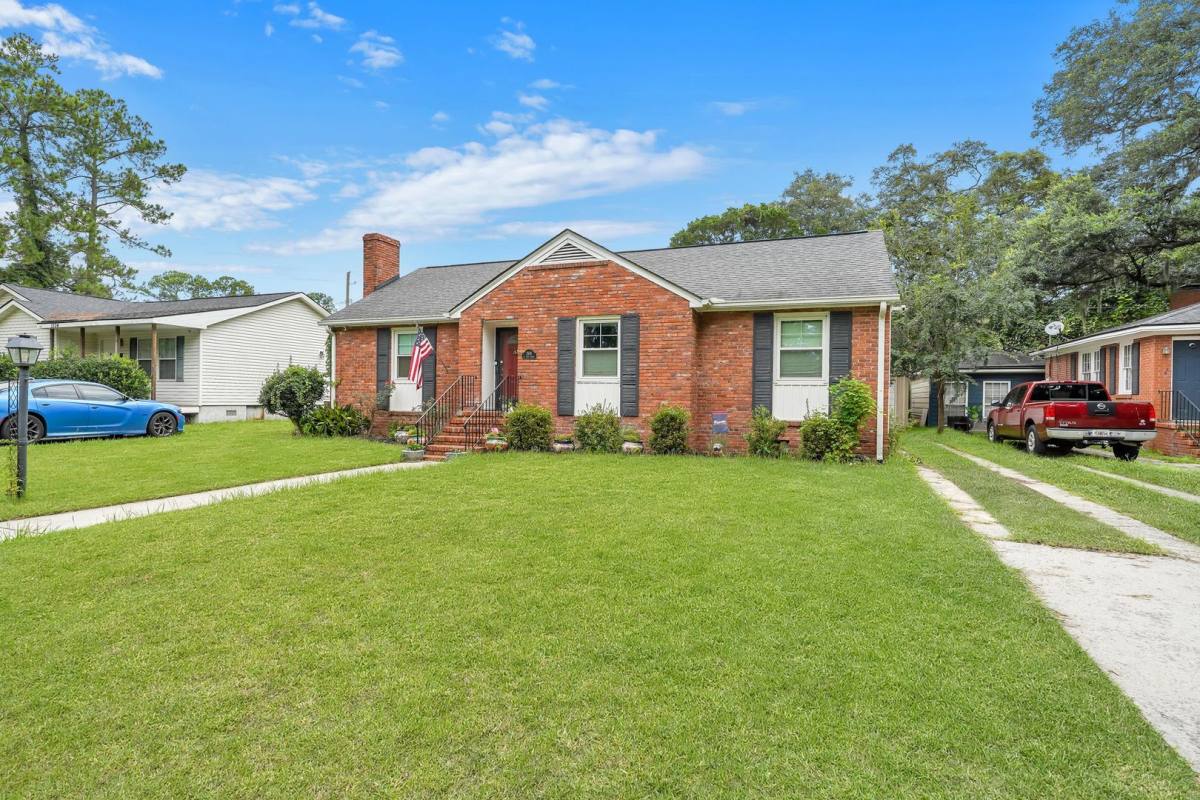 House for rent at 1506 E 55th St, Savannah, GA 31404