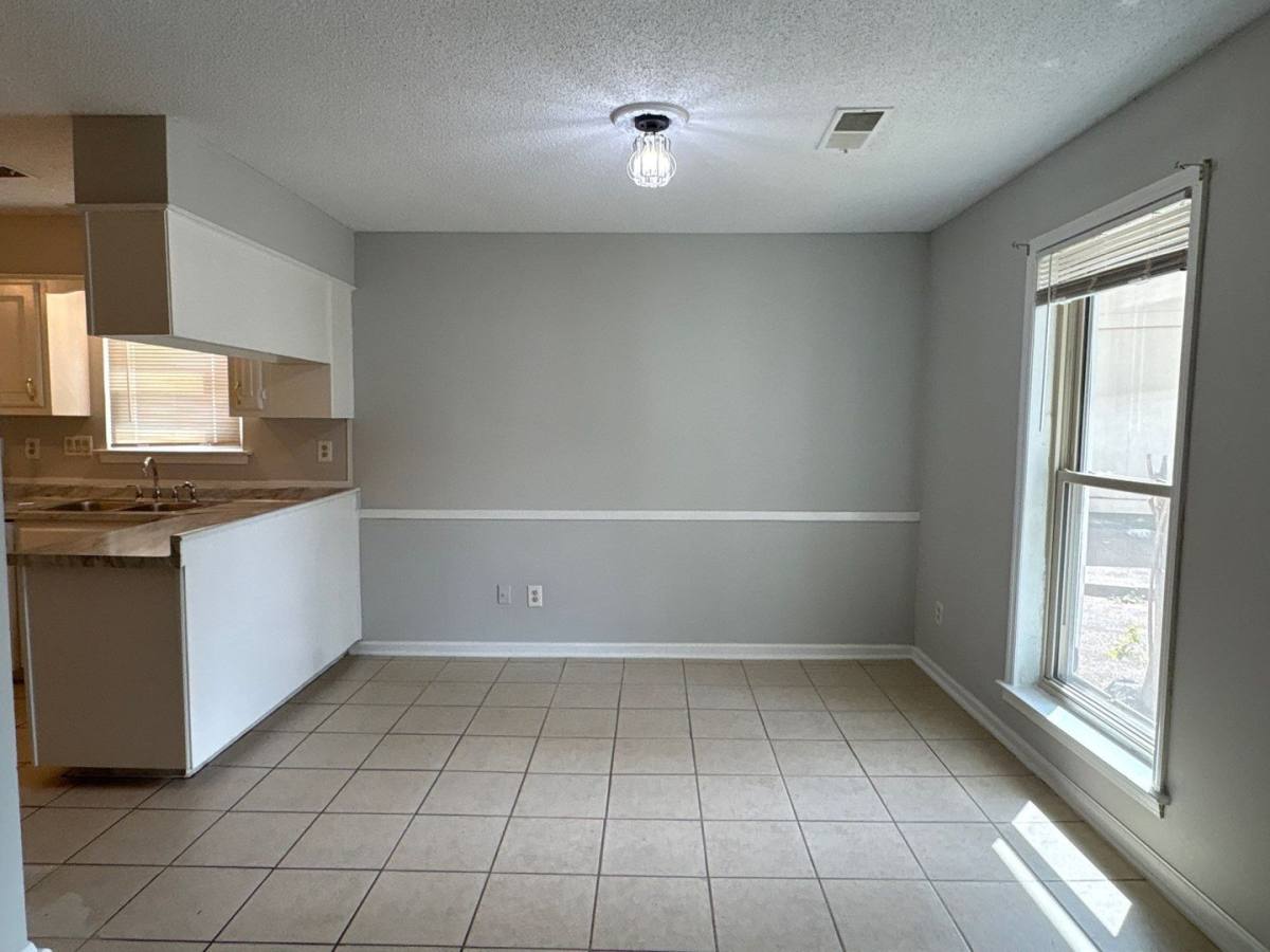 House for rent at 3208 Cookie Cove, Memphis, TN 38118