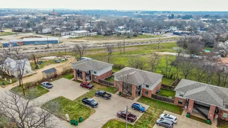 Apartment for rent at 852 W Vanderbilt St #1101, Stephenville, TX 76401