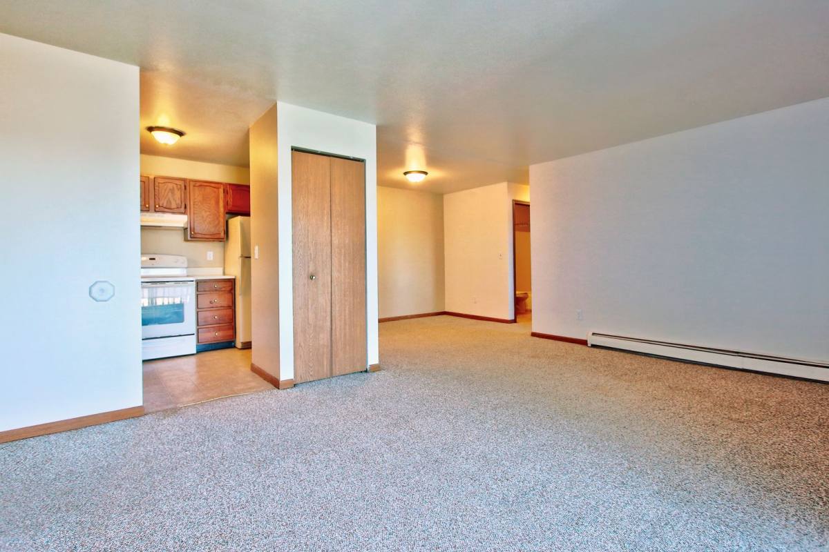 Apartment for rent at 411 Stratford Way, Holland, MI 49423