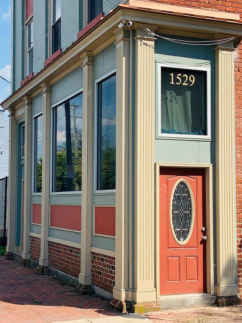 Apartment for rent at 1529 W Cary St, Richmond, VA 23220