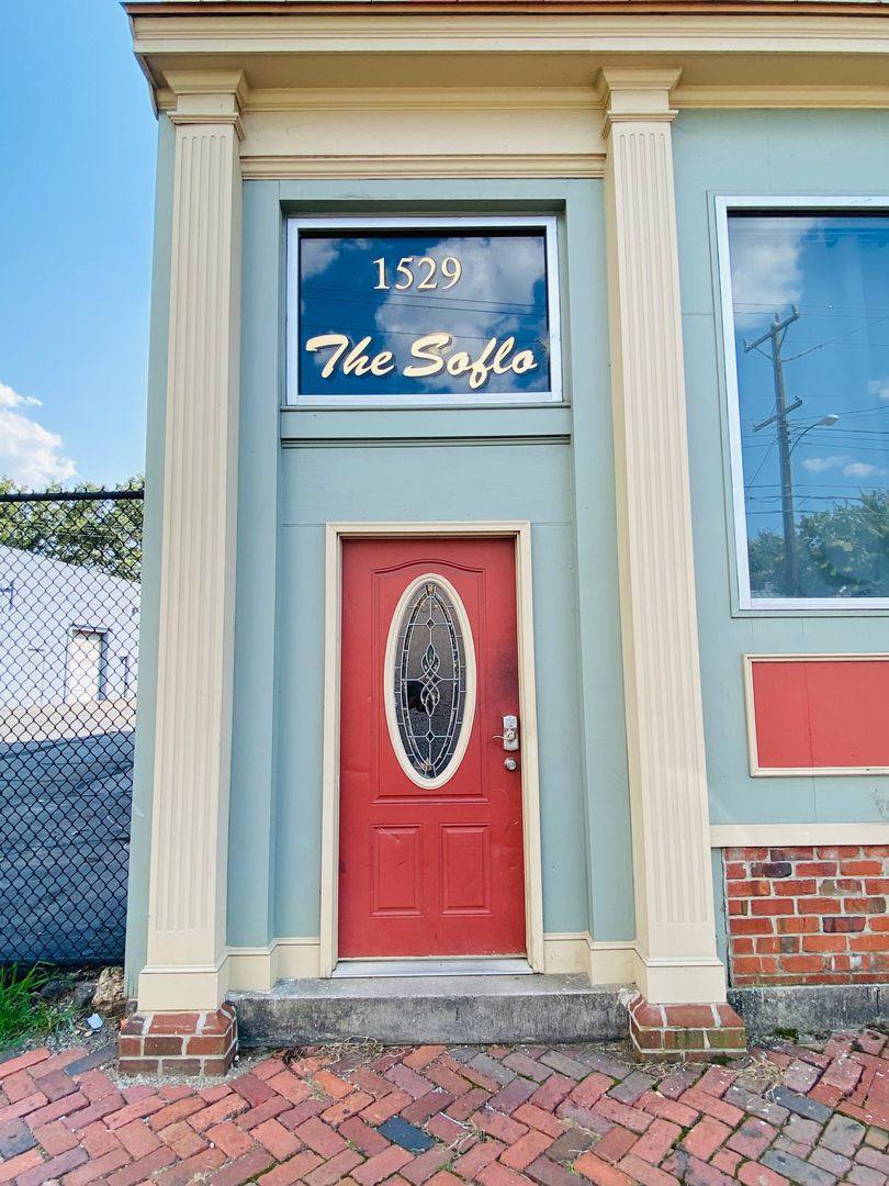 Apartment for rent at 1529 W Cary St, Richmond, VA 23220