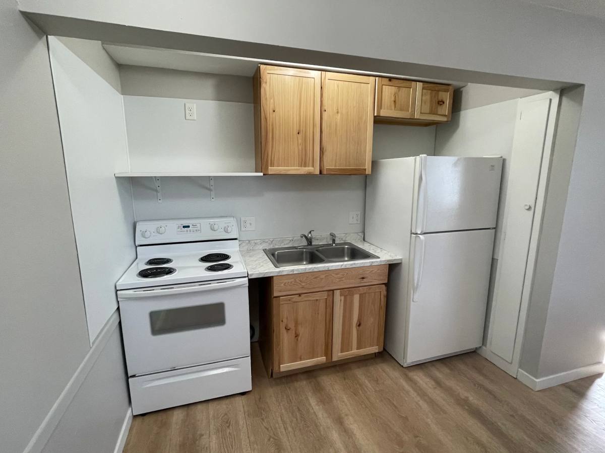 Apartment for rent at 1008 S 30 Ave #4, Omaha, NE 68105