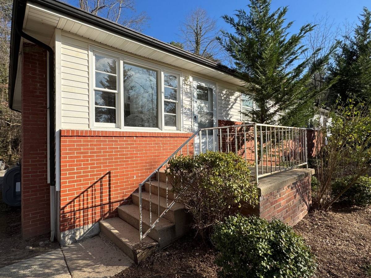 Apartment for rent at 331 Gashes Creek Rd, Asheville, NC 28803