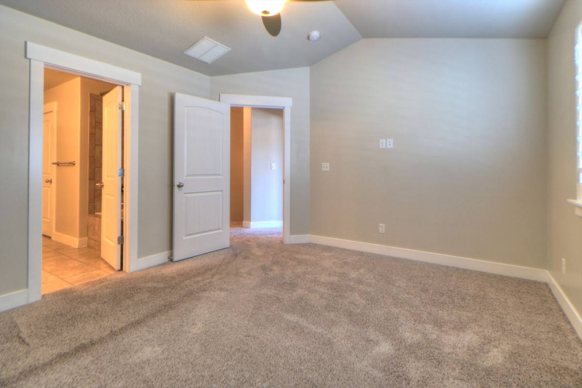 Townhouse for rent at 14447 S Quiet Shade Dr, Herriman, UT 84096