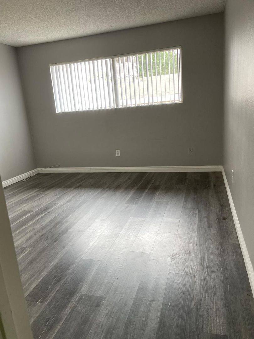 Apartment for rent at 213-217 W County Line Rd, Calimesa, CA 92320