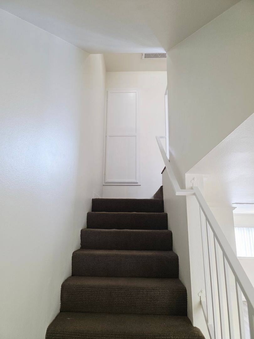 Apartment for rent at 12835 Kling St, Studio City, CA 91604