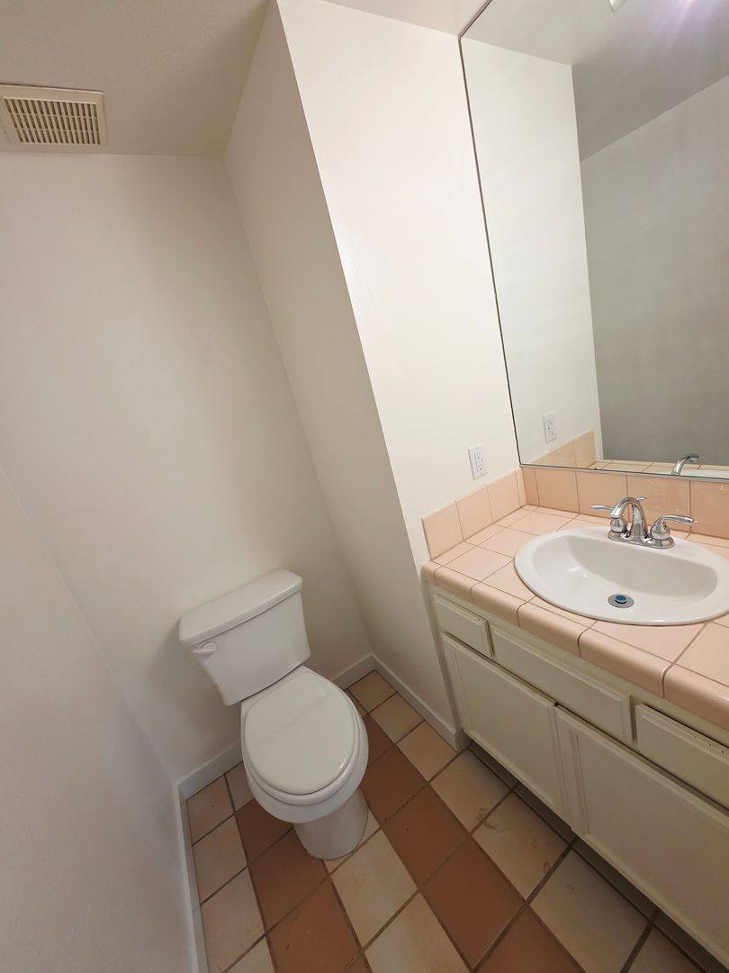 Apartment for rent at 12835 Kling St, Studio City, CA 91604