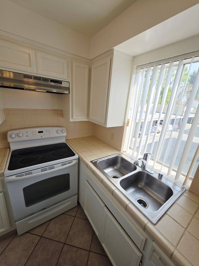 Apartment for rent at 12835 Kling St, Studio City, CA 91604