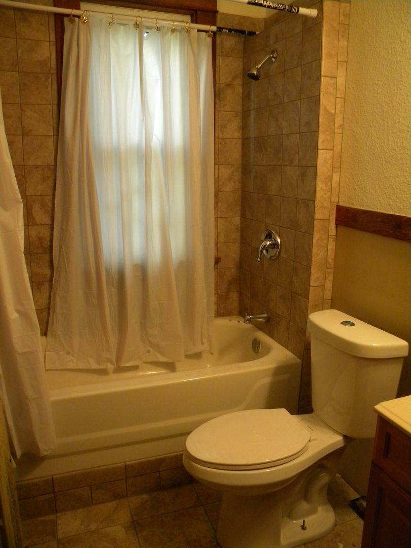 Apartment for rent at 742 Buchanan St NE, Minneapolis, MN 55413