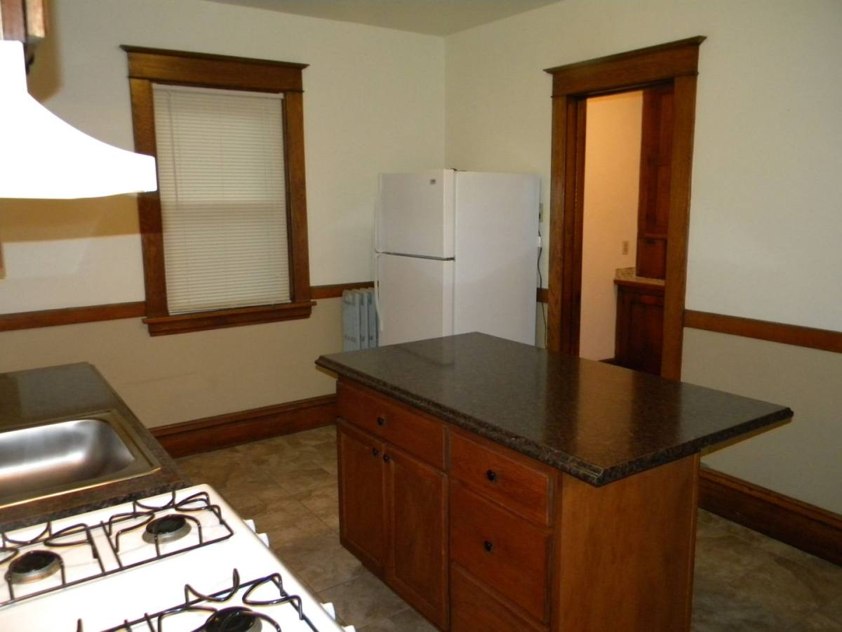 Apartment for rent at 742 Buchanan St NE, Minneapolis, MN 55413