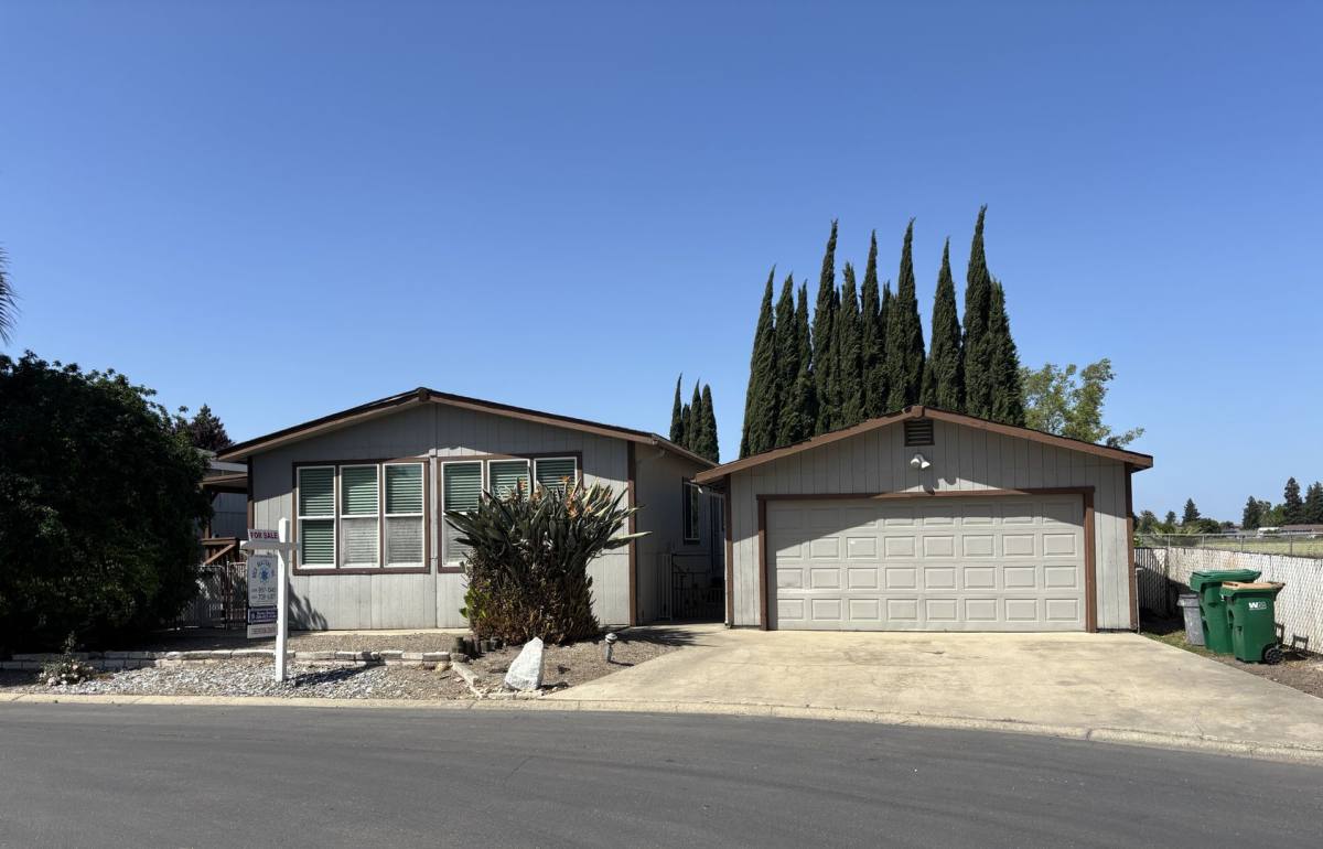 Apartment for rent at 1 Robin Court, Lodi, CA 95242