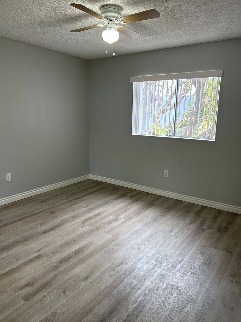 Apartment for rent at 309 E Elk Ave, Glendale, CA 91205
