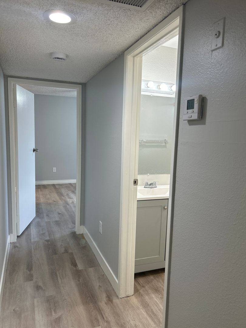 Apartment for rent at 309 E Elk Ave, Glendale, CA 91205