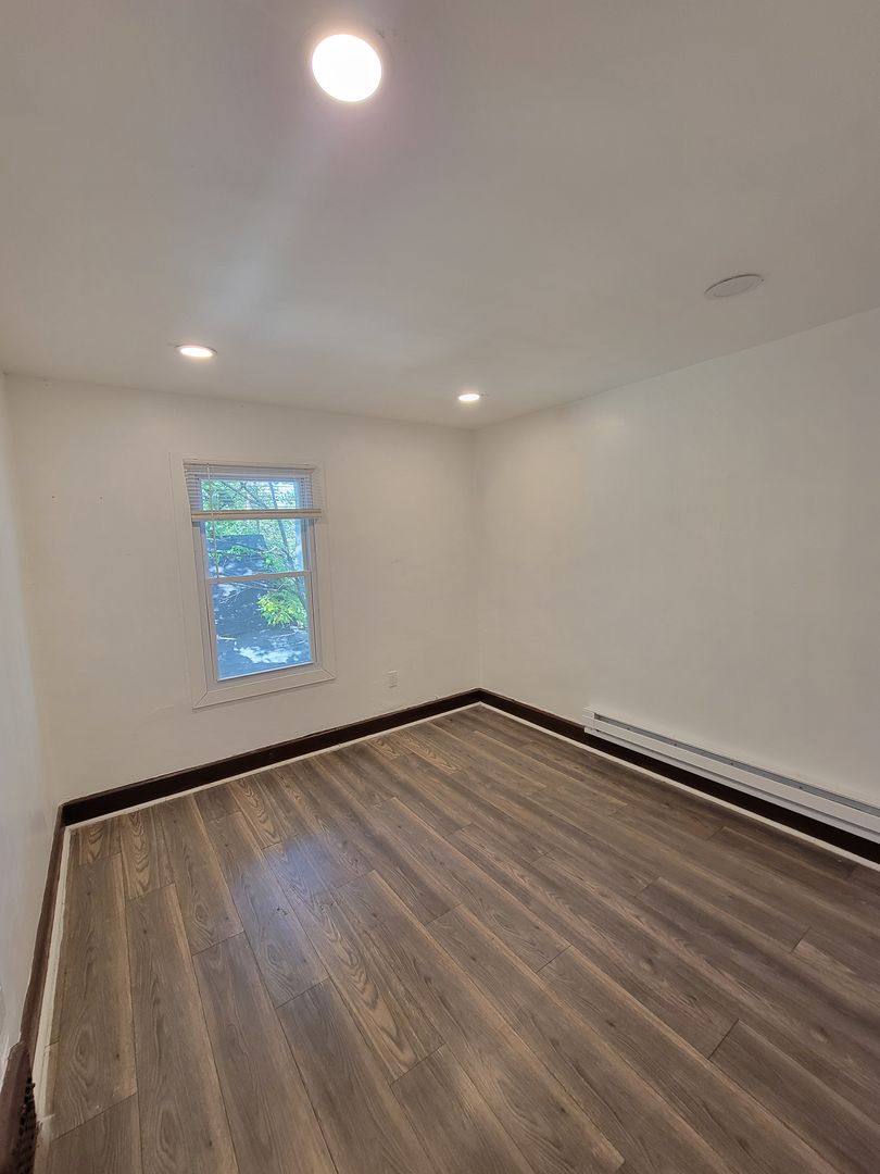Apartment for rent at 1185 E 167th St, Cleveland, OH 44110