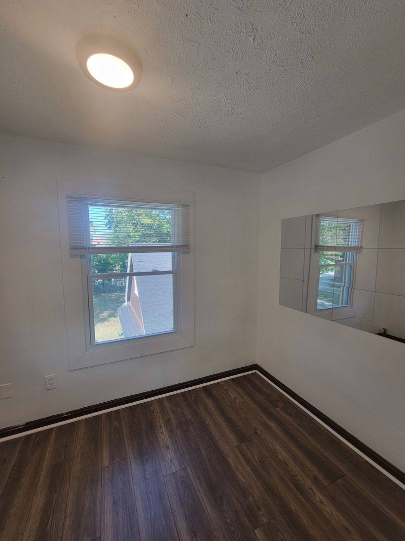Apartment for rent at 1185 E 167th St, Cleveland, OH 44110