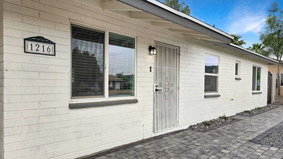 House for rent at 1216 E Desert Park Lane, Phoenix, AZ 85020