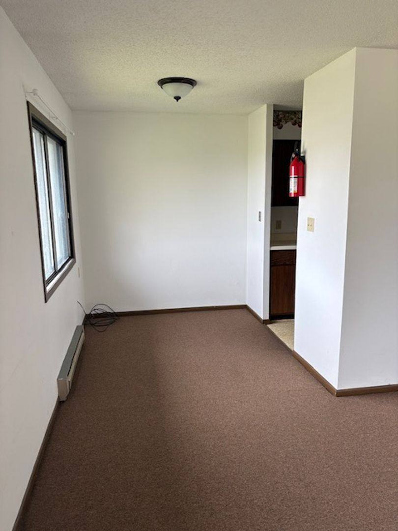 Apartment for rent at 209 Estelle St, Dysart, IA 52224