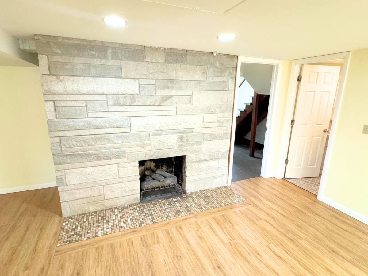Apartment for rent at 1606 W Healey, Champaign, IL 61821